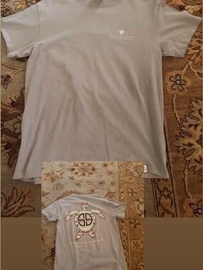 Simply Southern Light Gray Short-Sleeve Tee with Turtle Graphic